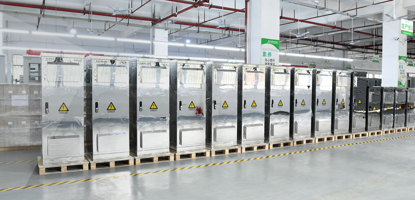 เครื่องสำรองไฟ UPS สำหรับใช้งานภายนอกอาคาร ขนาด 1 kVA และ 2 kVA สำหรับโครงการอุปกรณ์เครือข่ายทางเดินในท่าเรือ